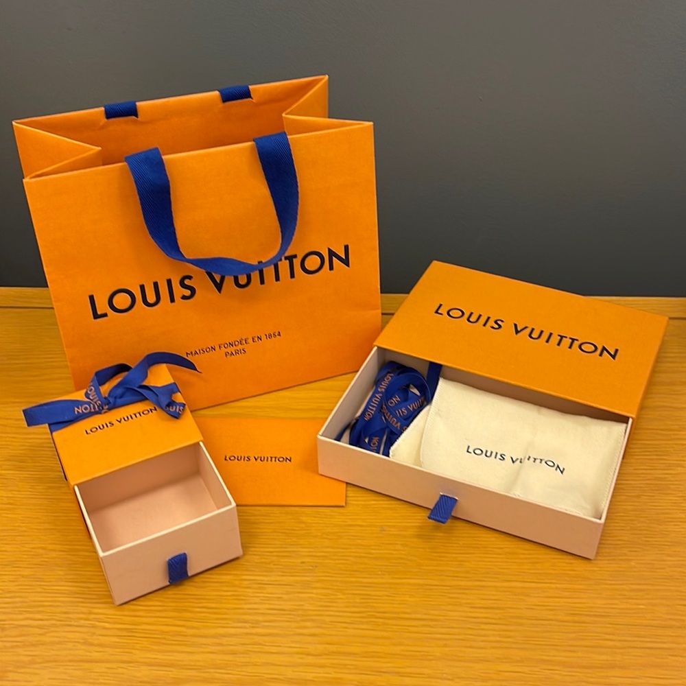 Louis Vuitton Packaging